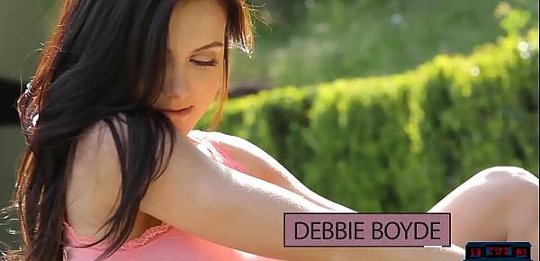  Big boobs Australian cutie Debbie Boyde strips outdoor